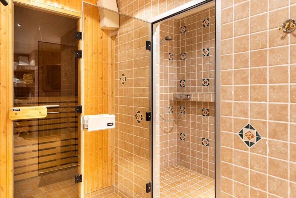 Ferienwohnung Laegenhet I Ett Hus Egen Ingang Sundbyberg Exterior foto